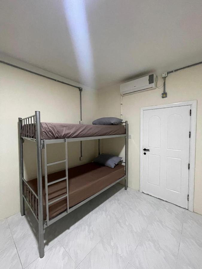Ommi Hostel Saint Julian's Bagian luar foto