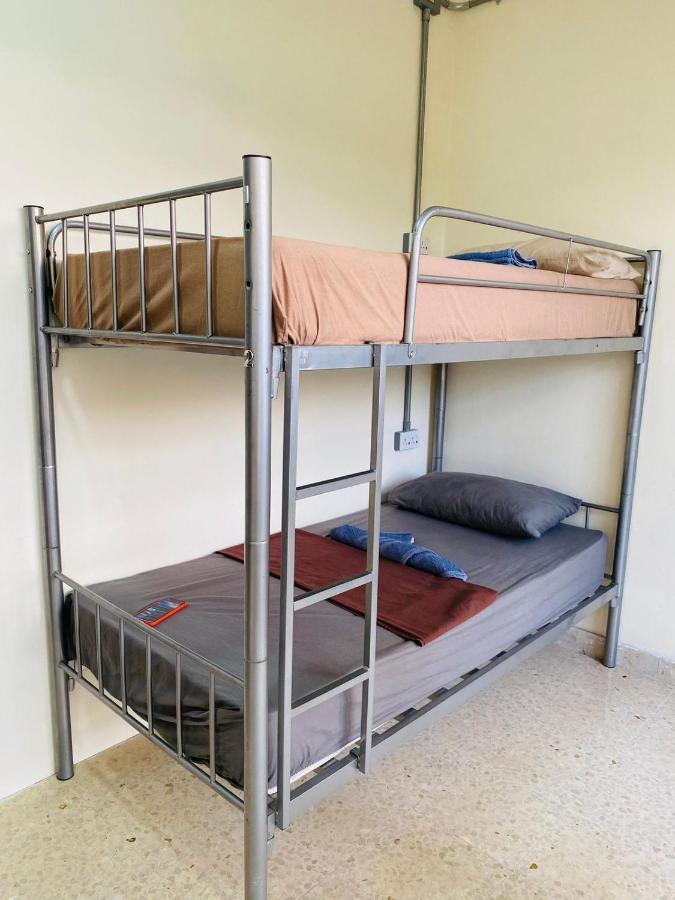 Ommi Hostel Saint Julian's Bagian luar foto