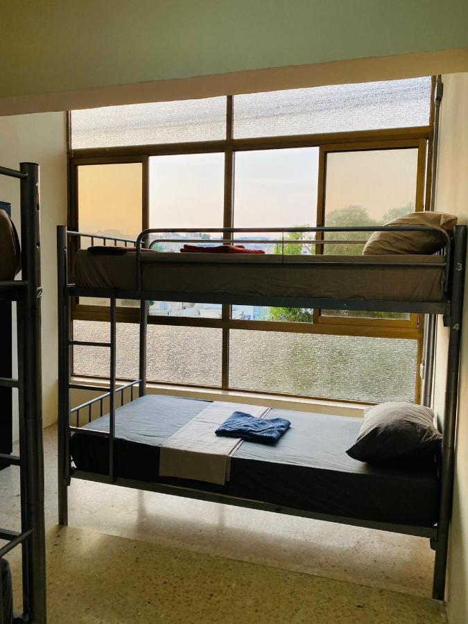 Ommi Hostel Saint Julian's Bagian luar foto